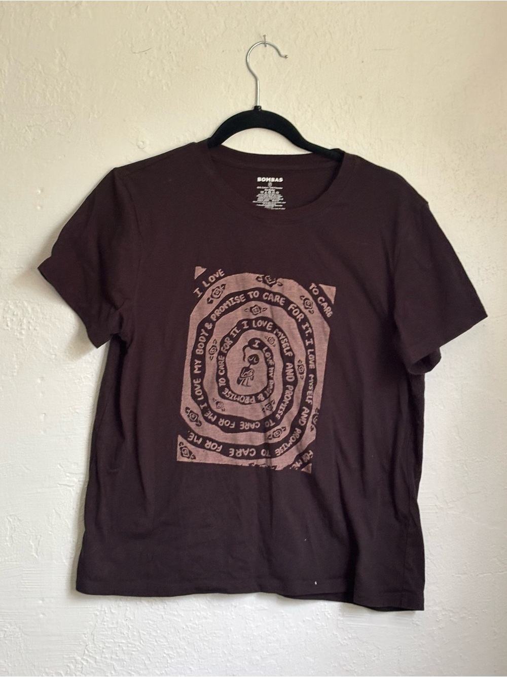 Bombas Brown Graphic Tee - 'I Love' Spiral Print